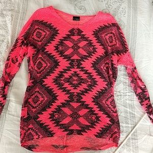 Long sleeved Aztec pink ans black top